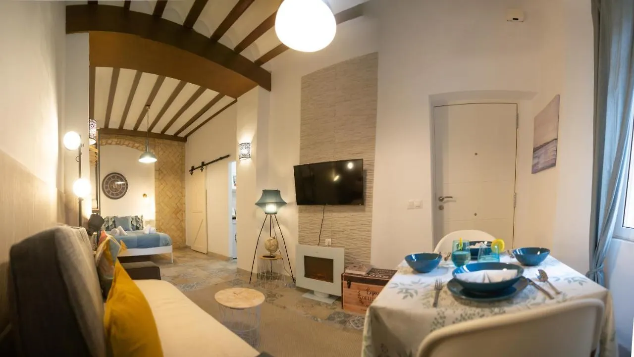 Gades Ha Loft Apartment Cadiz 0*,